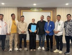 Partai Koalisi Serahkan Berkas Calon Wakil Bupati Kepada Bupati Way Kanan